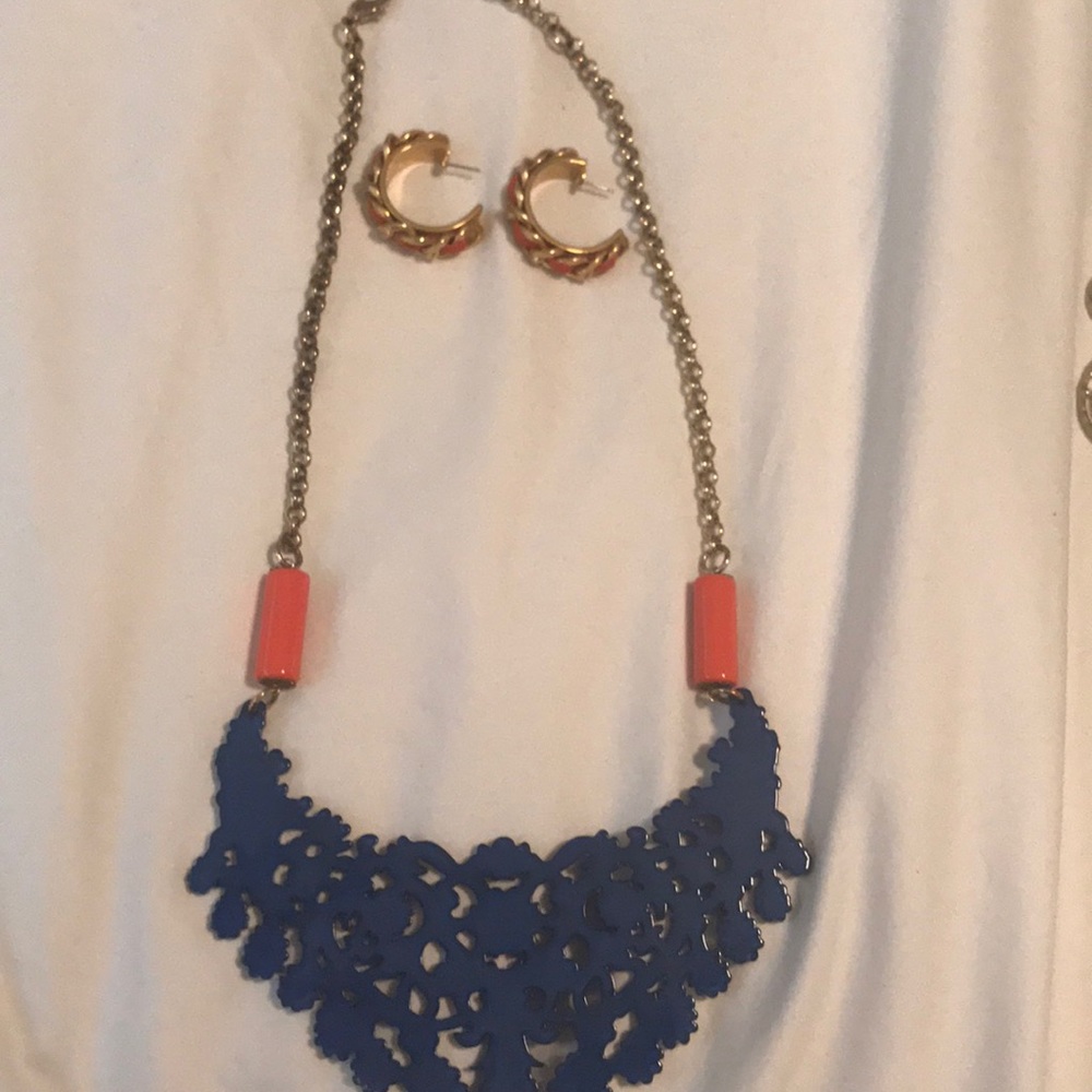 Summer statement jewelry! ☀️